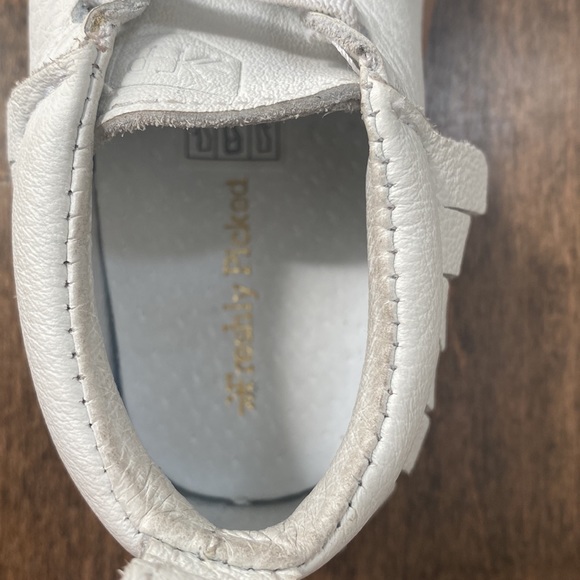 Freshly picked sneaker moccasins size 6 in white - Picture 4 of 4
